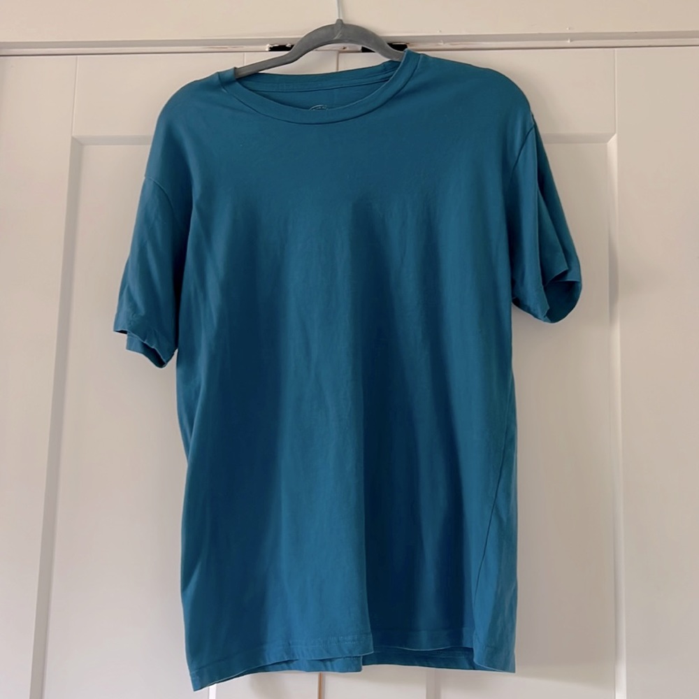 True Classic crew tee- blue- size L